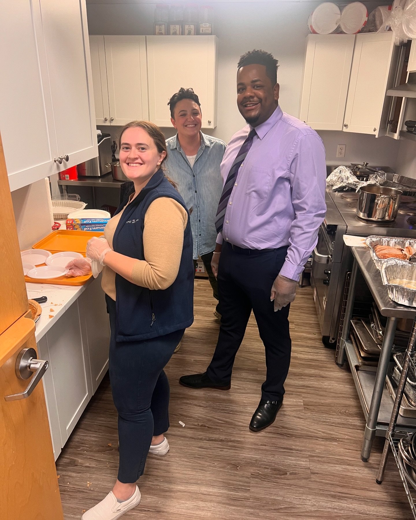 The holiday spirit is alive and well in the North End! We had the joy of joining the ABCD Michelangelo on Friday for an early Thanksgiving celebration. Together with our seniors and community members, we shared a delicious home-cooked turkey dinner c